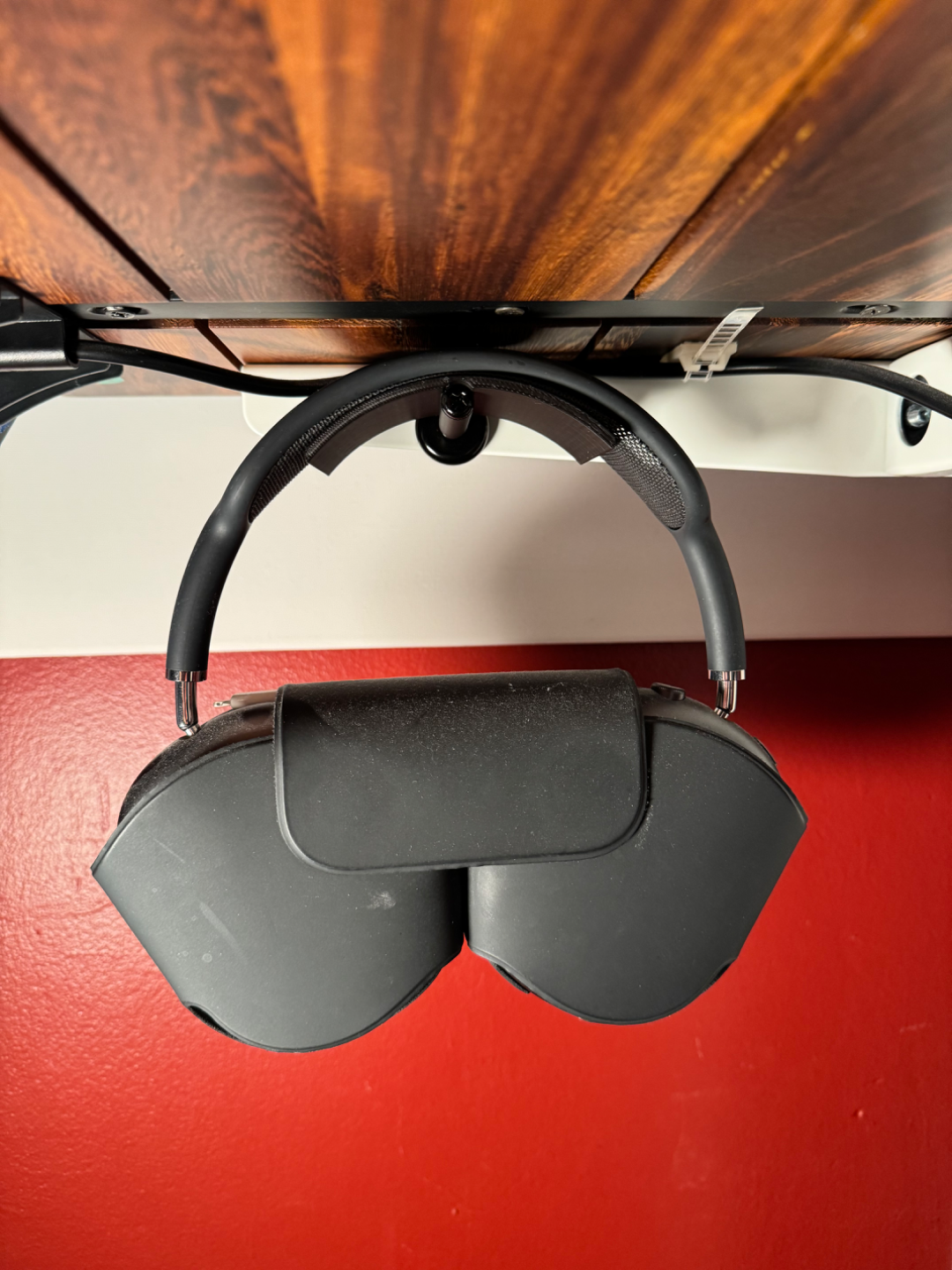 Magnetic mount under desk headphone stand