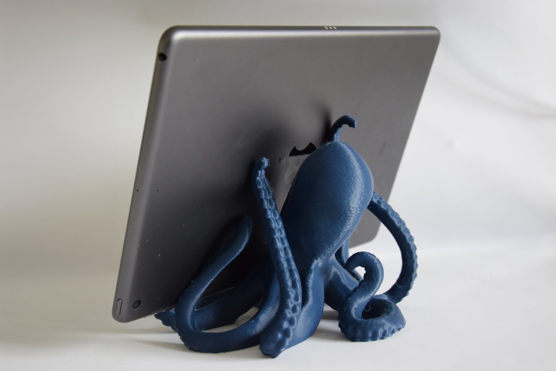 Octopus Sculpture + Smartphone mount