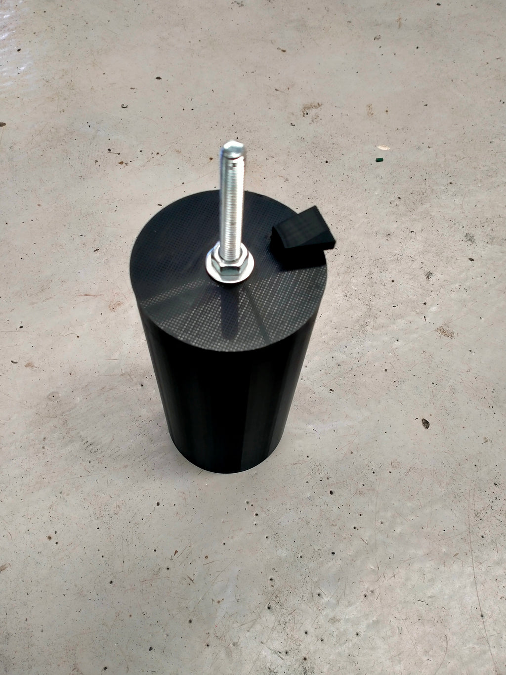 Paint can shaker/mixer for hand drill