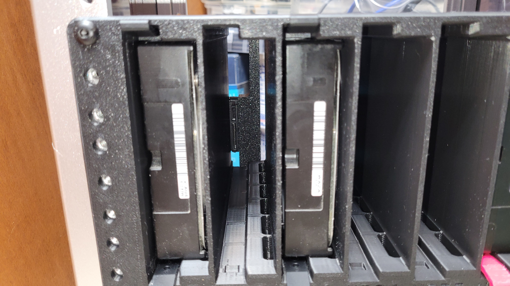 Seven bay NAS shelf for 10 inch mini rack, 3U