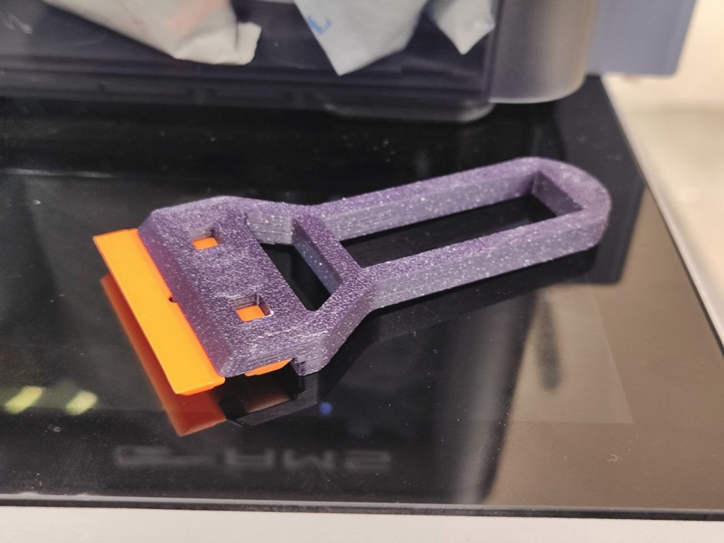 Plastic Blade Scraper chamfered