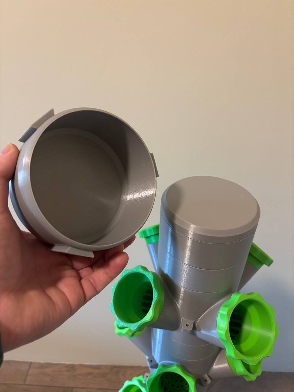 Hydroponic tower light kit