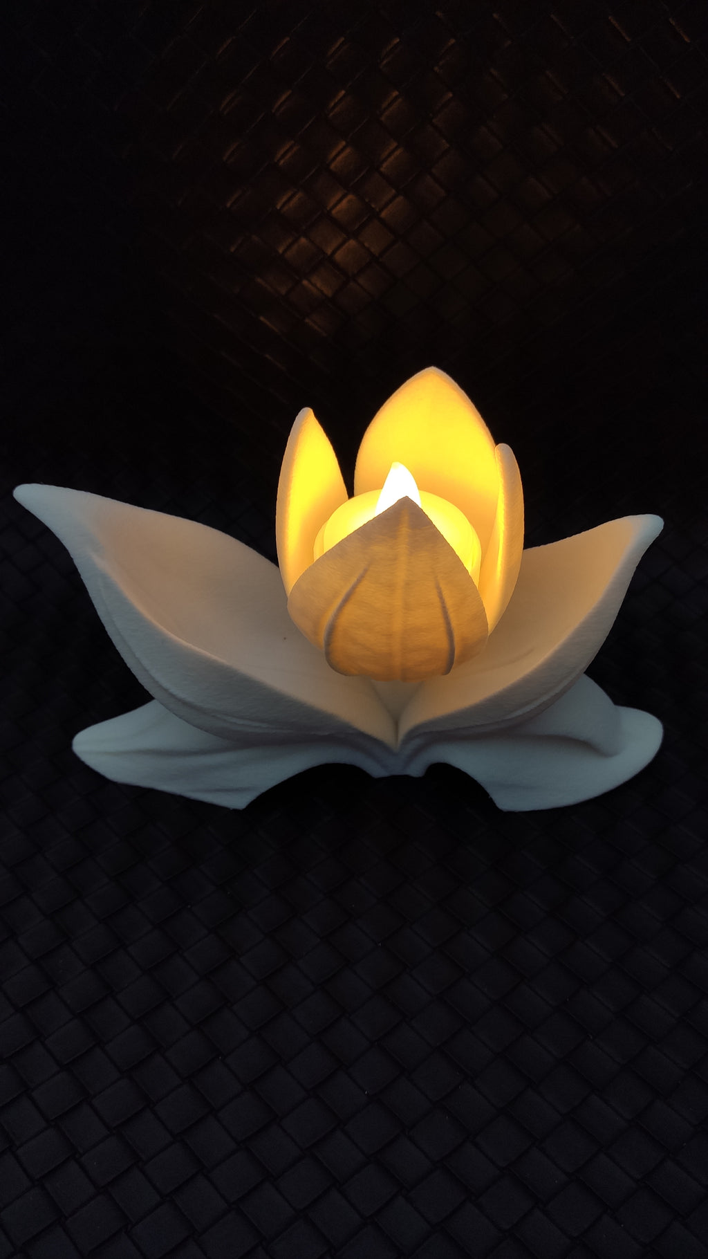Tulip - LED tea light holder