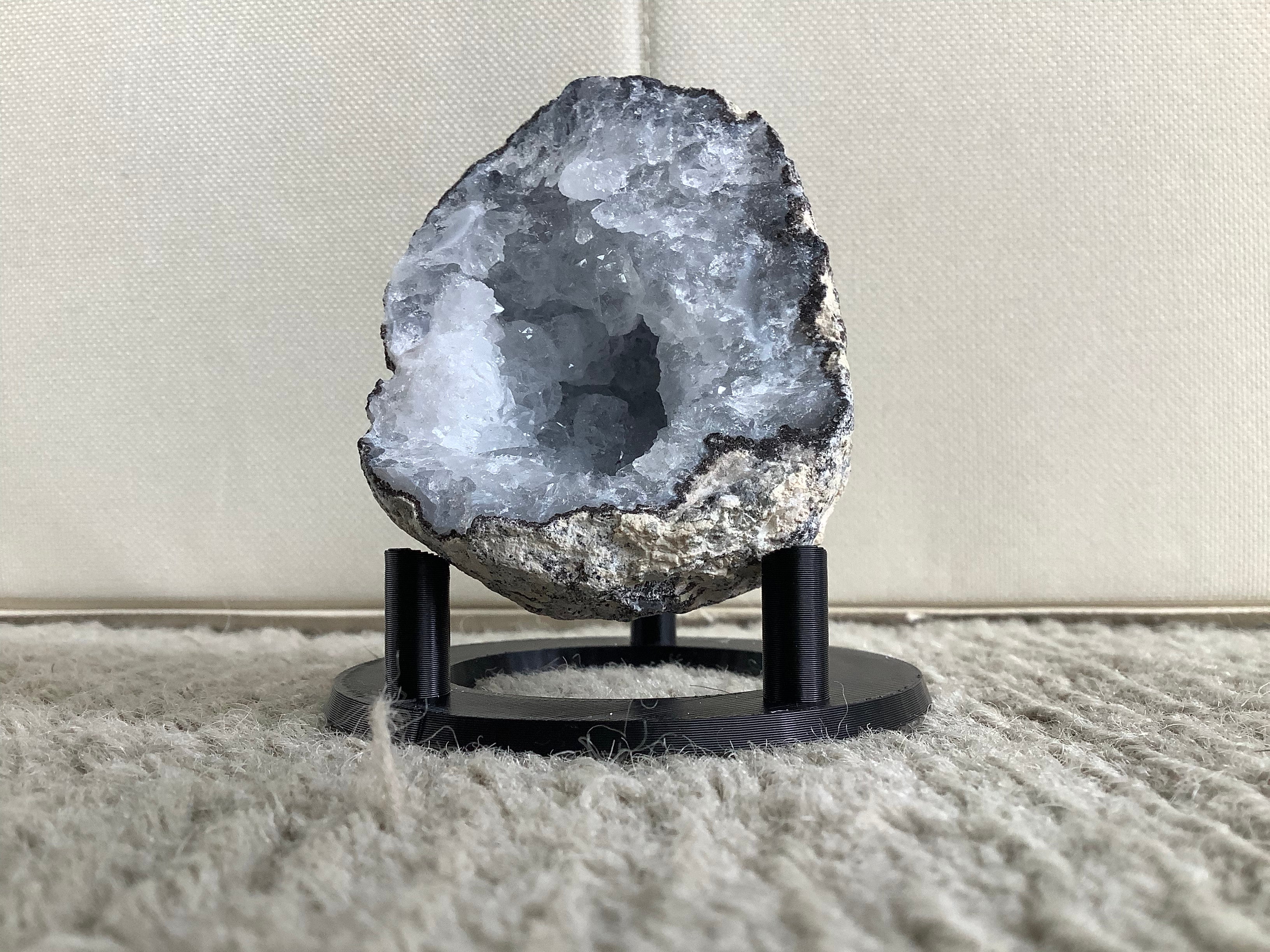 Geode Stand