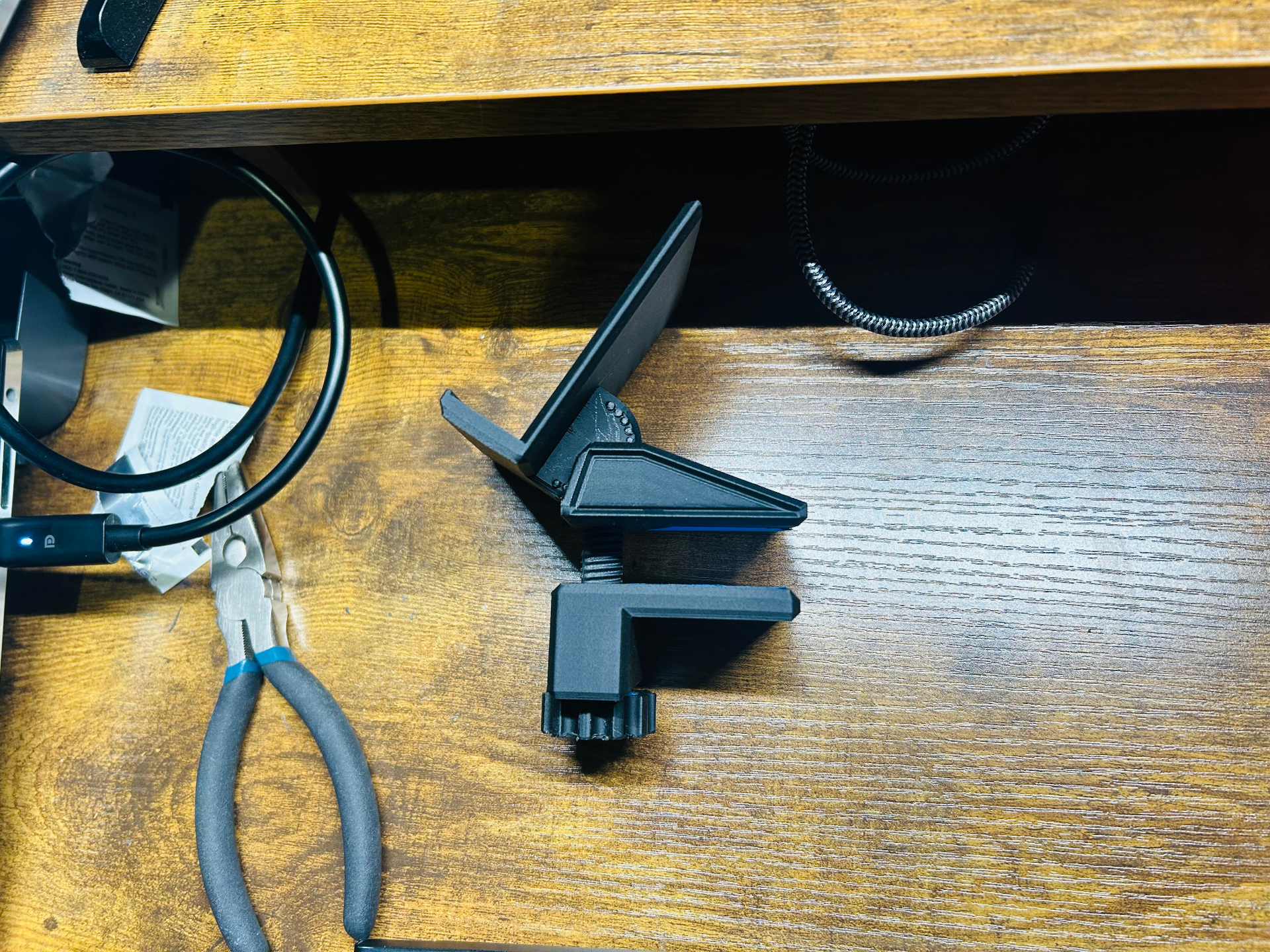 Phone Holding Desk Clamp