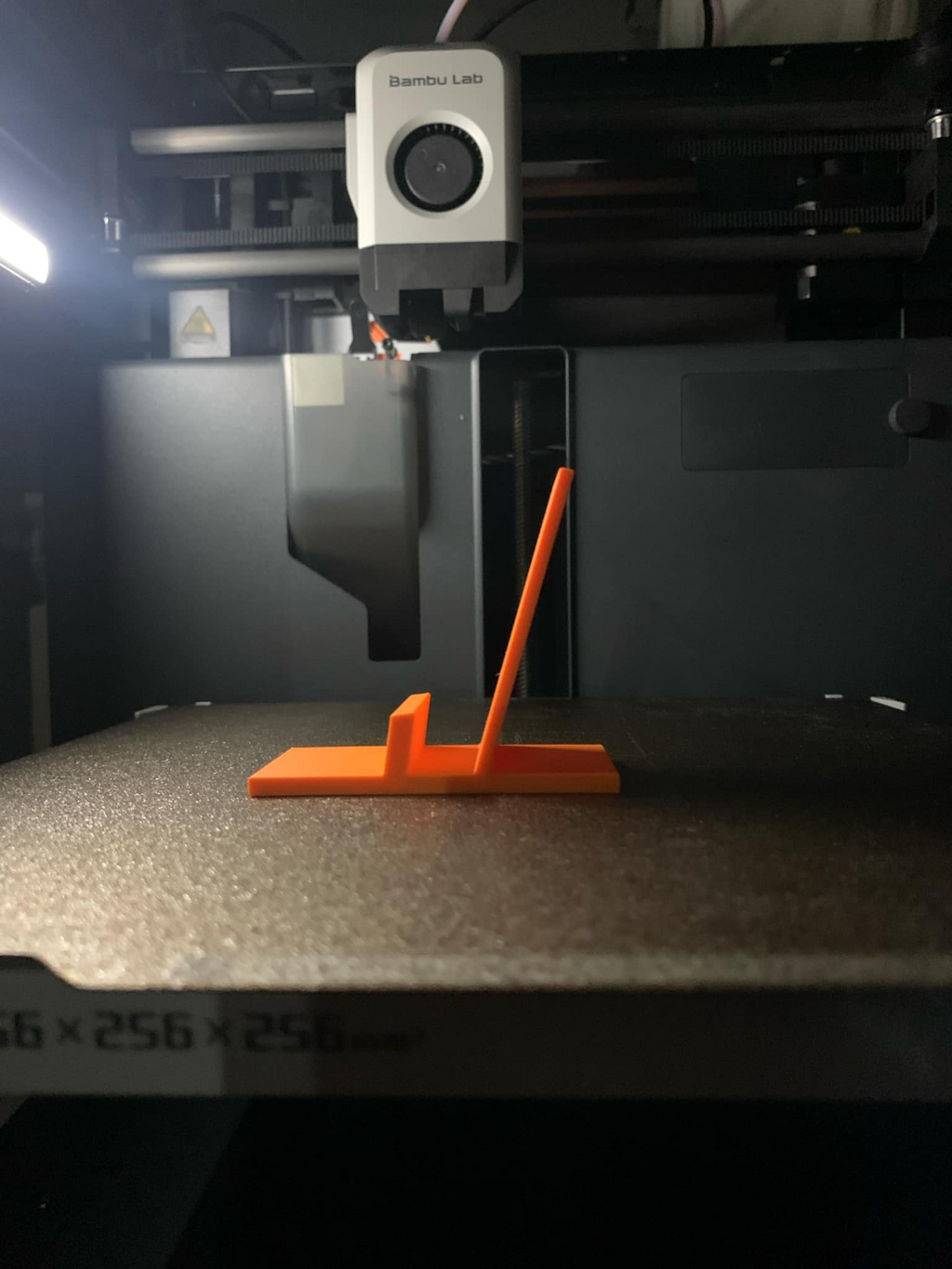 Simple phone stand, no supports, fast print
