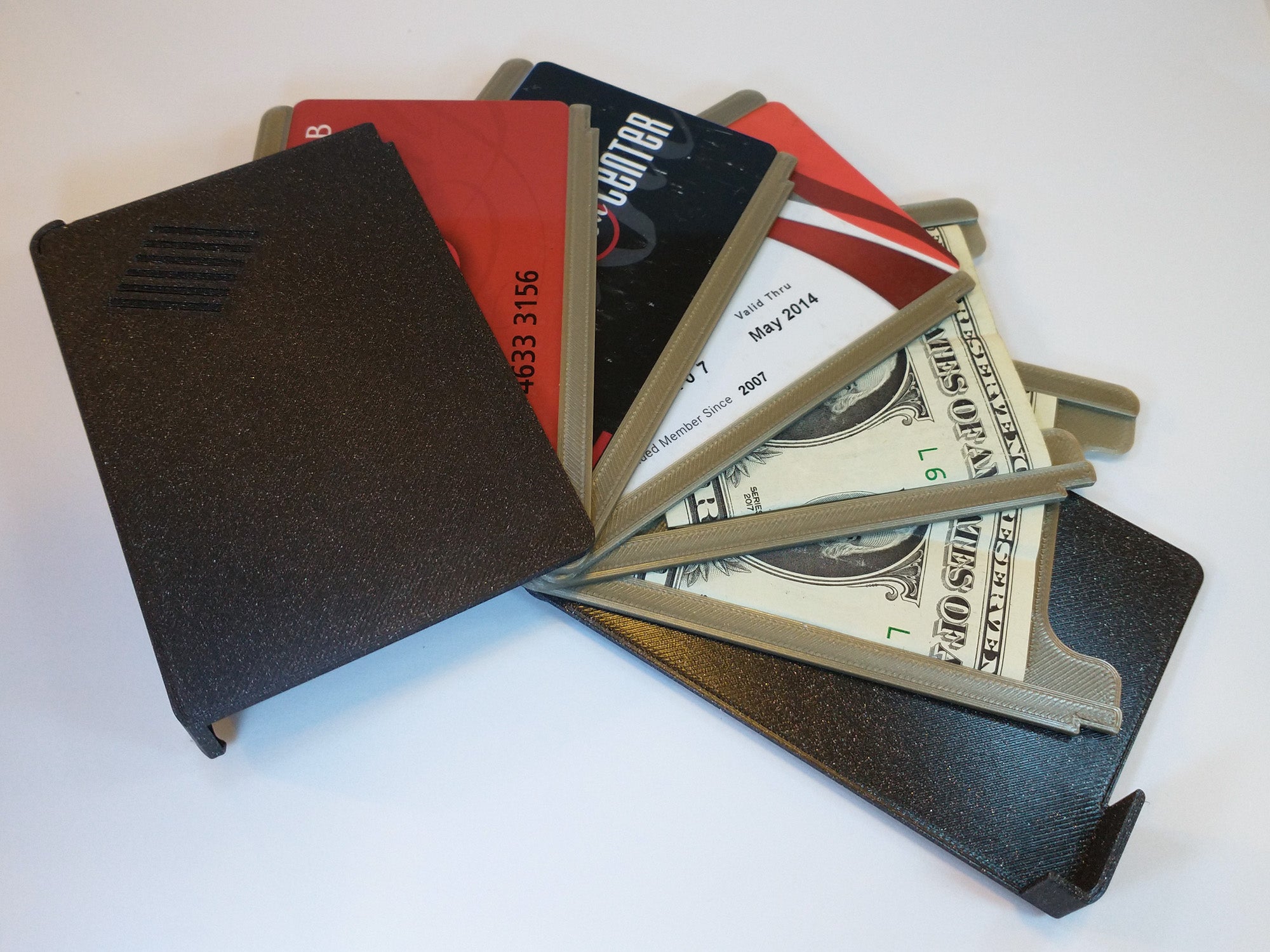 Fan-Out Card Wallet