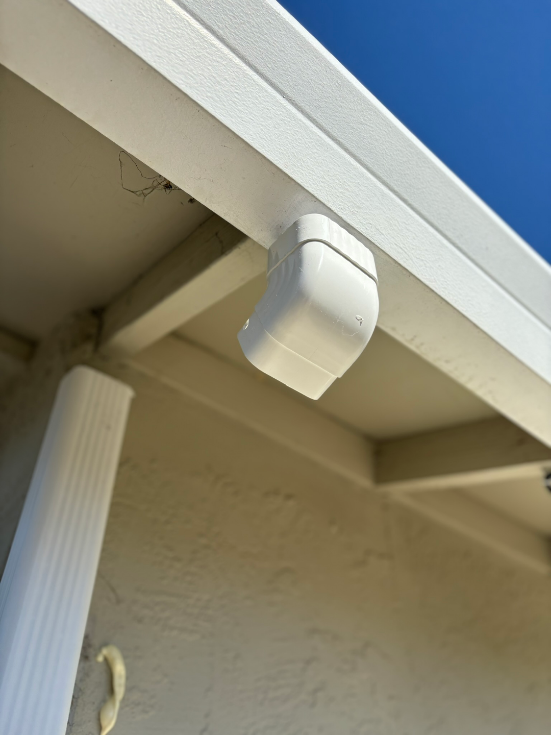 Adapter metal gutter drain to pvc downspouts