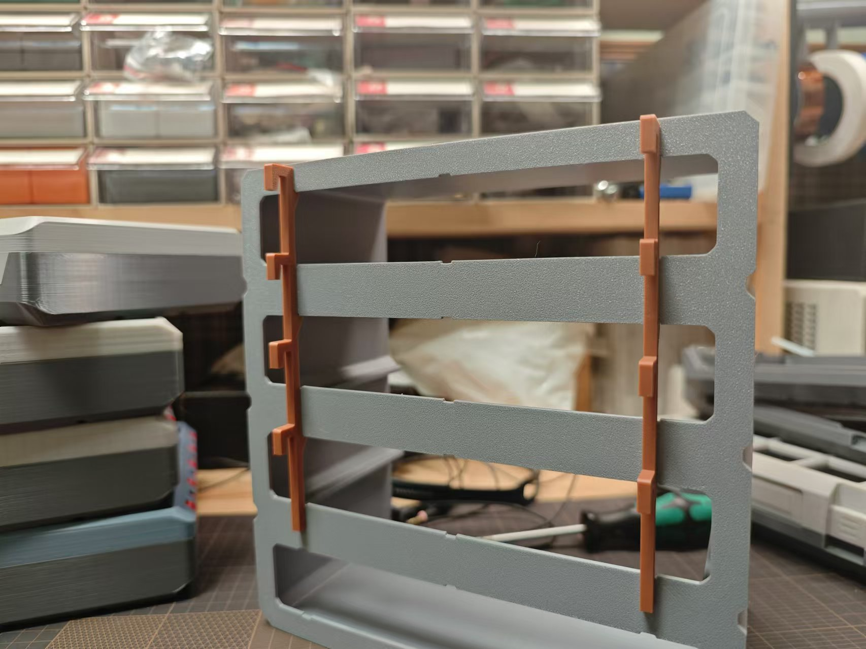 Parametric Shelves for Modern Gridfinity Case