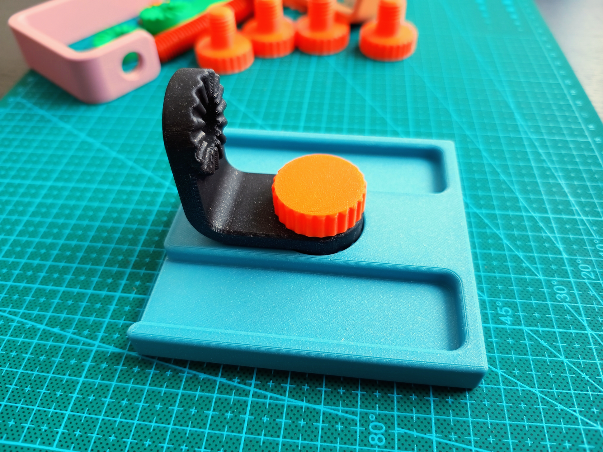 Multifunctional Arm (Phone holder)