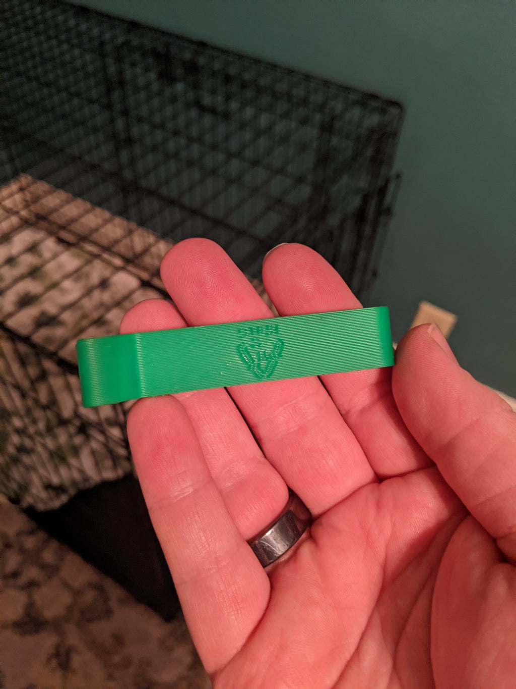 Top Paw Dog Crate Door Latch