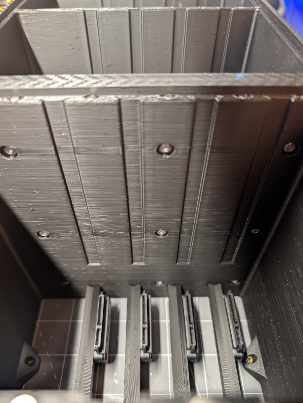 16 Drive 4U Rack Mounted Hard Drive Enclosure