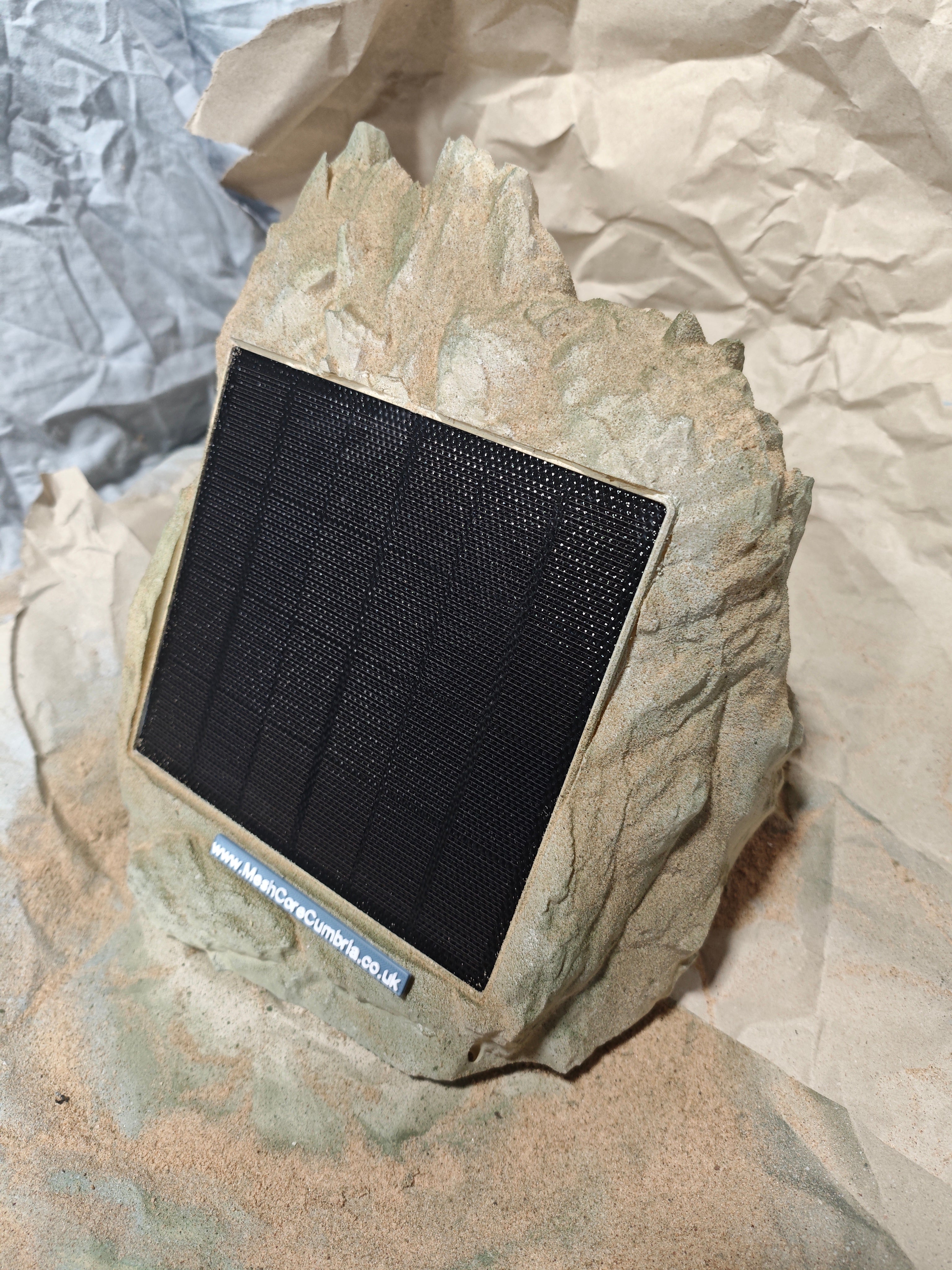 Meshcore / Meshtastic Solar Rock Node Enclosure