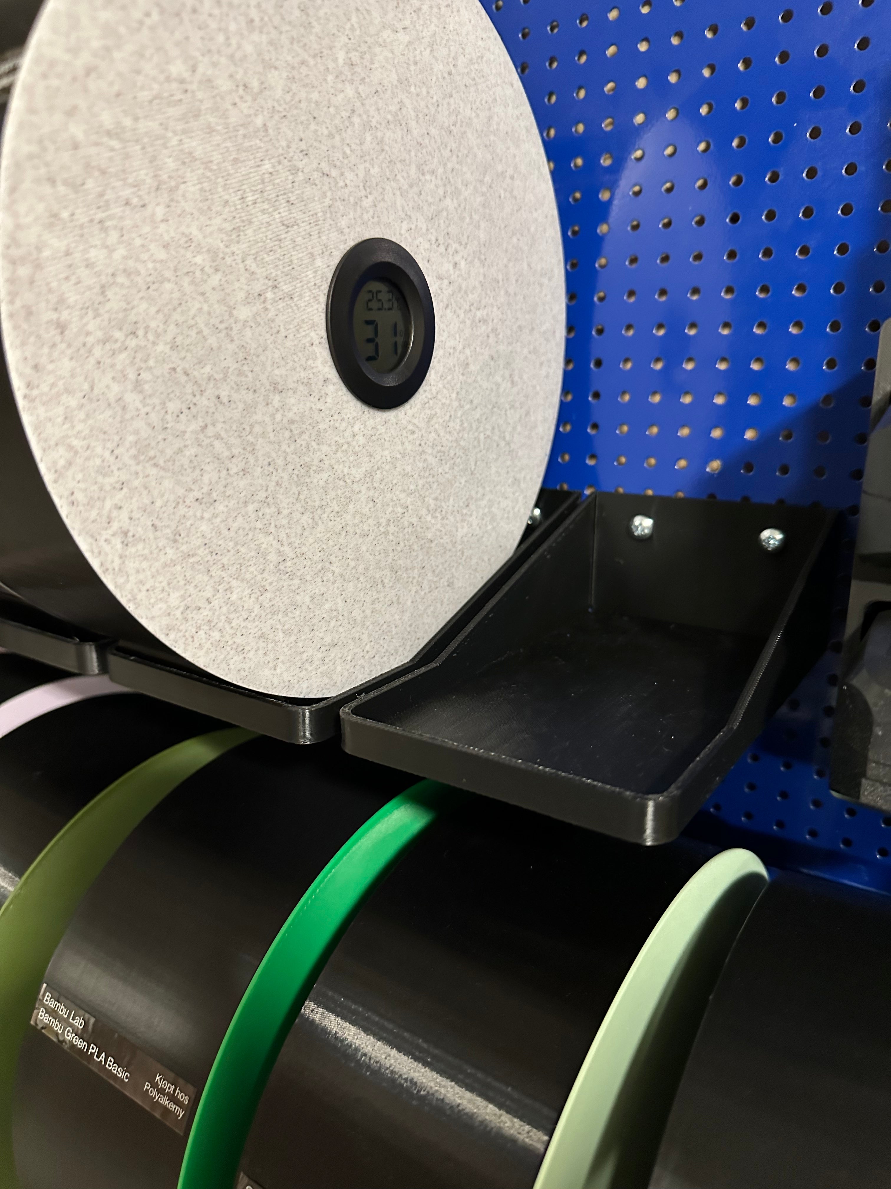 Round filament box for spools