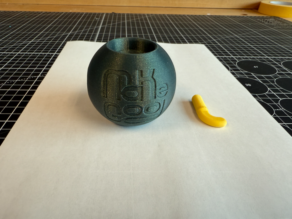 MakeGood Pen Ball - Large - Writing Device