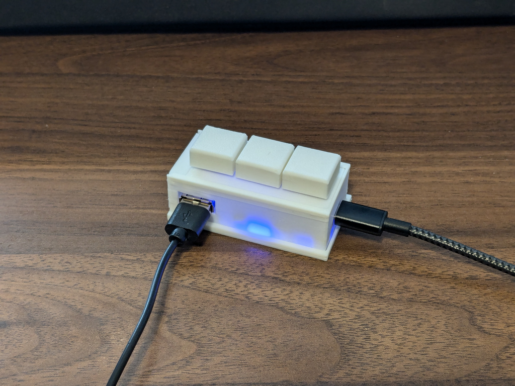ESP8266 D1 Mini 3-Button Case (plus USB)