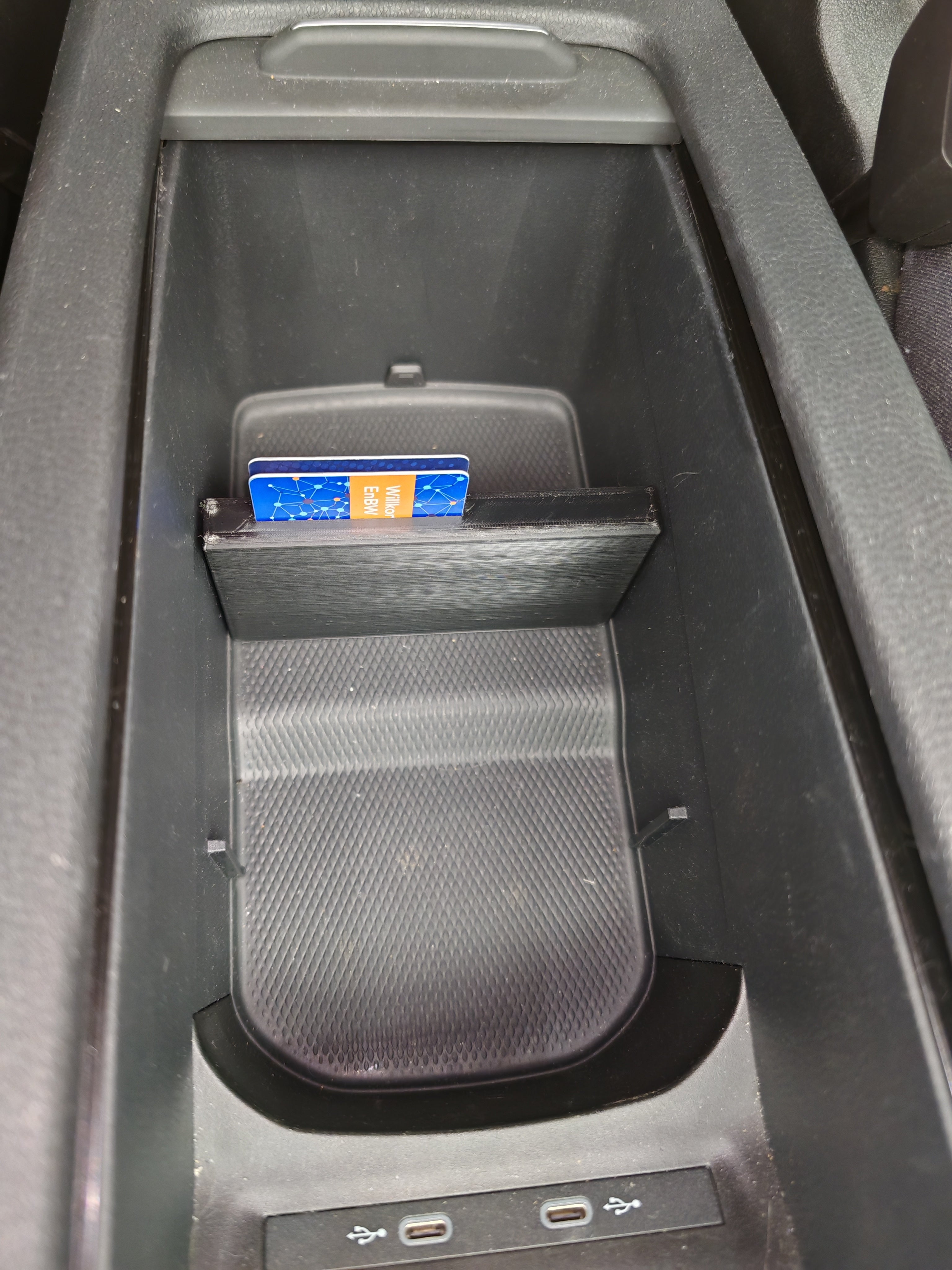 Straight VW ID.3/ID.4/ID.5/ID.7 Divider Card Slot