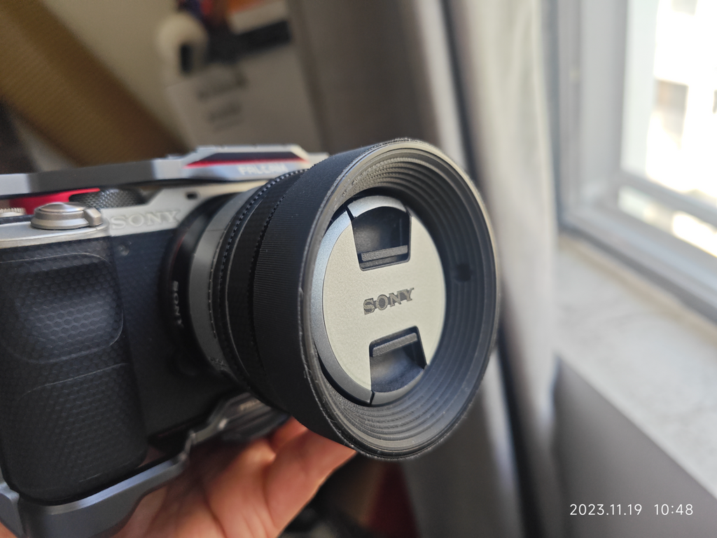 Sony 24mm F2.8 G Alternative Lens Hood