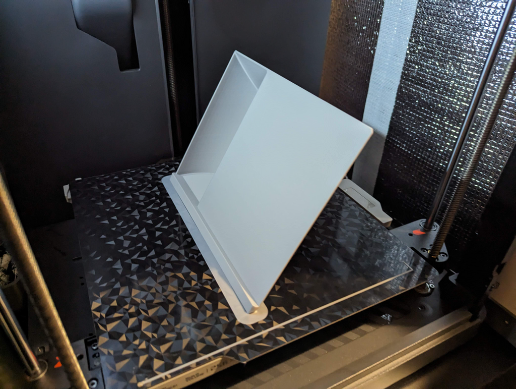 Cutting board trash tray (no supports)