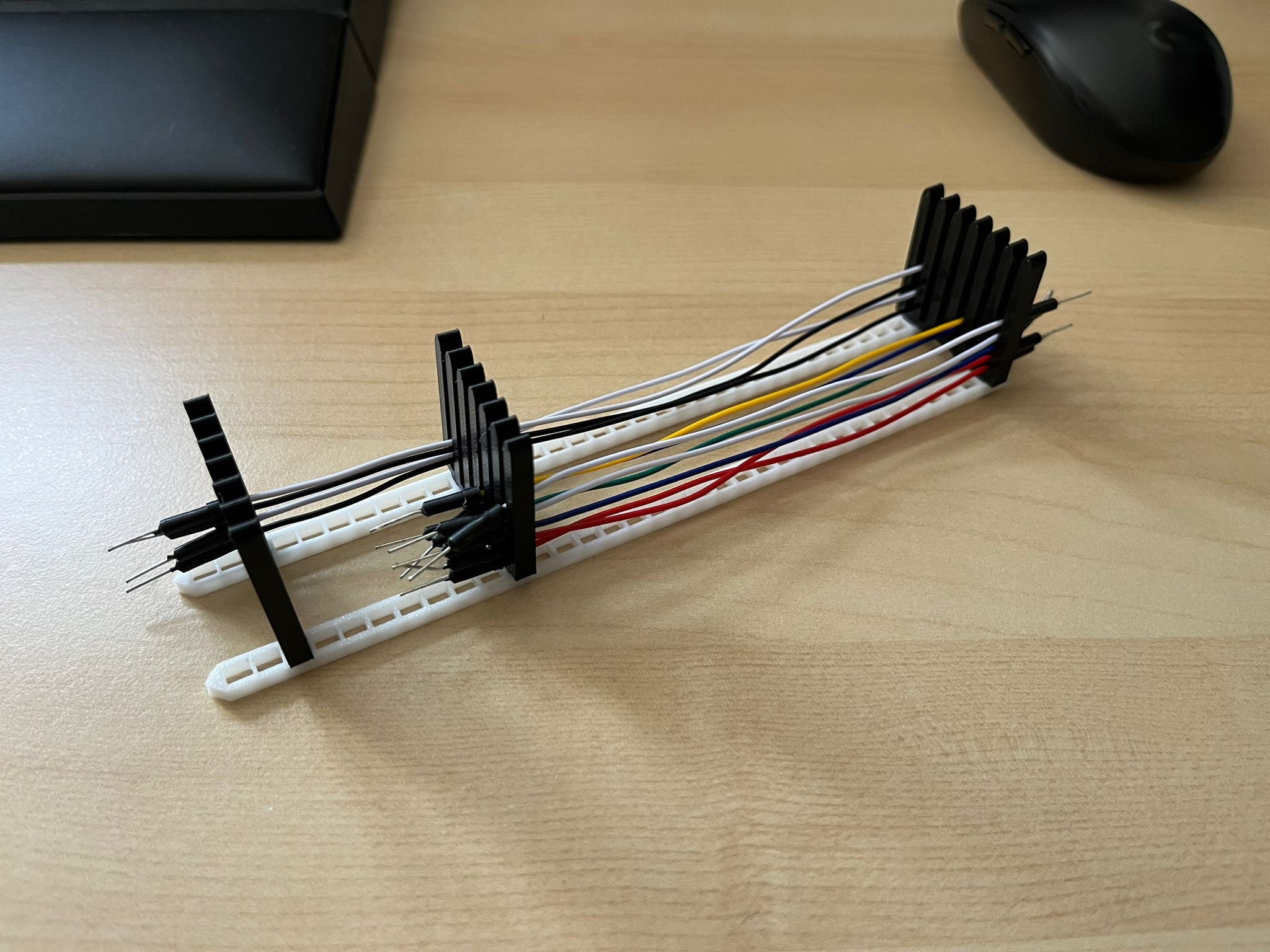 Modular Calbe Holder