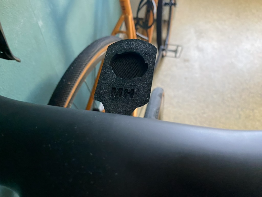 Wahoo Bolt V2 Outfront Aero + GoPro Mount