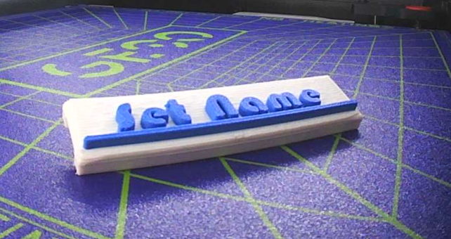 Kingelschild mit 3D Familienname