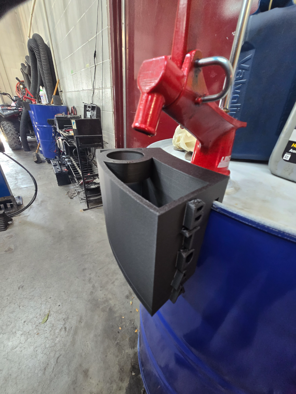 Oil Barrell Drip Tray with funnell holder