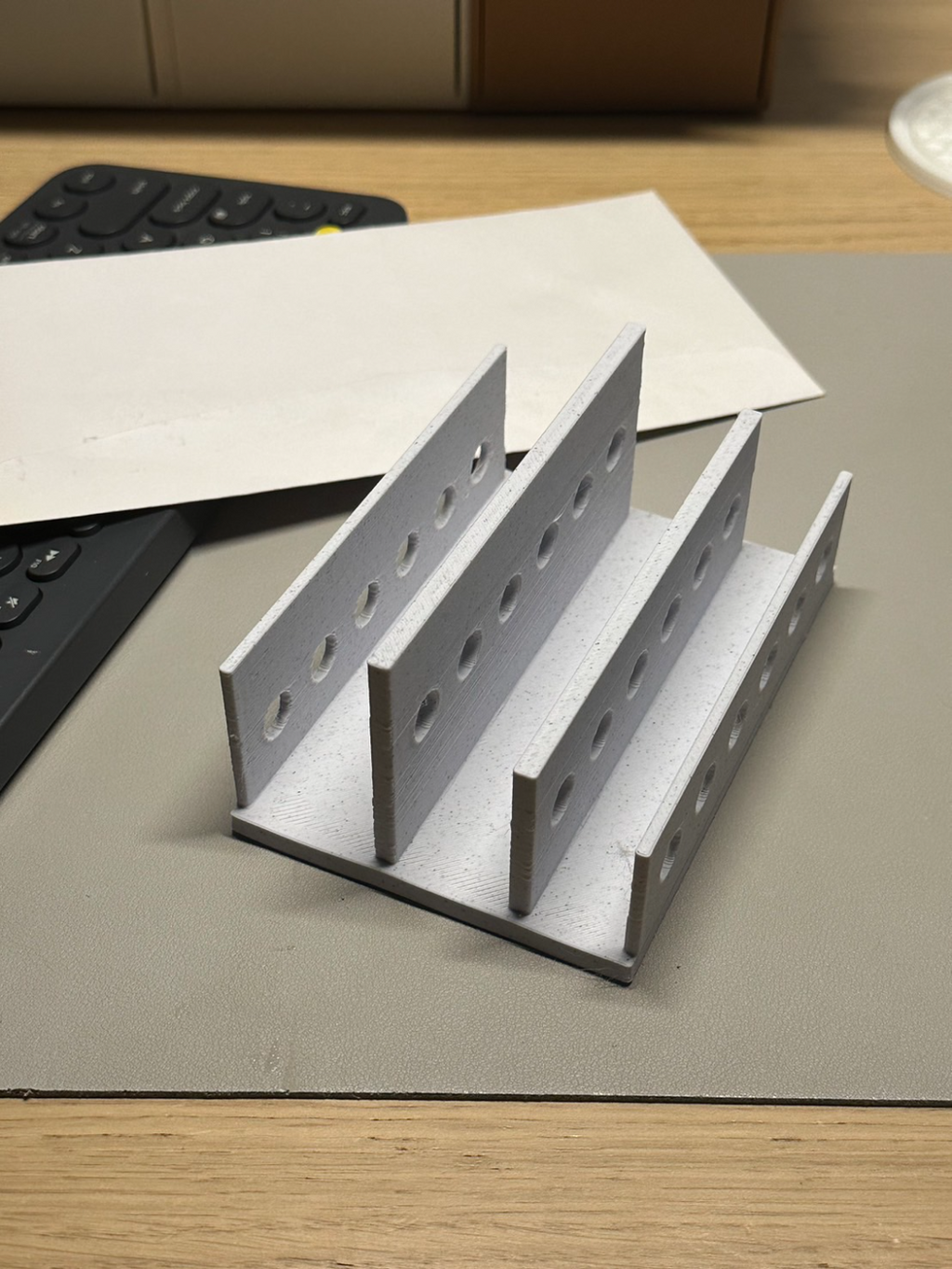 Minimal Letters Organizer
