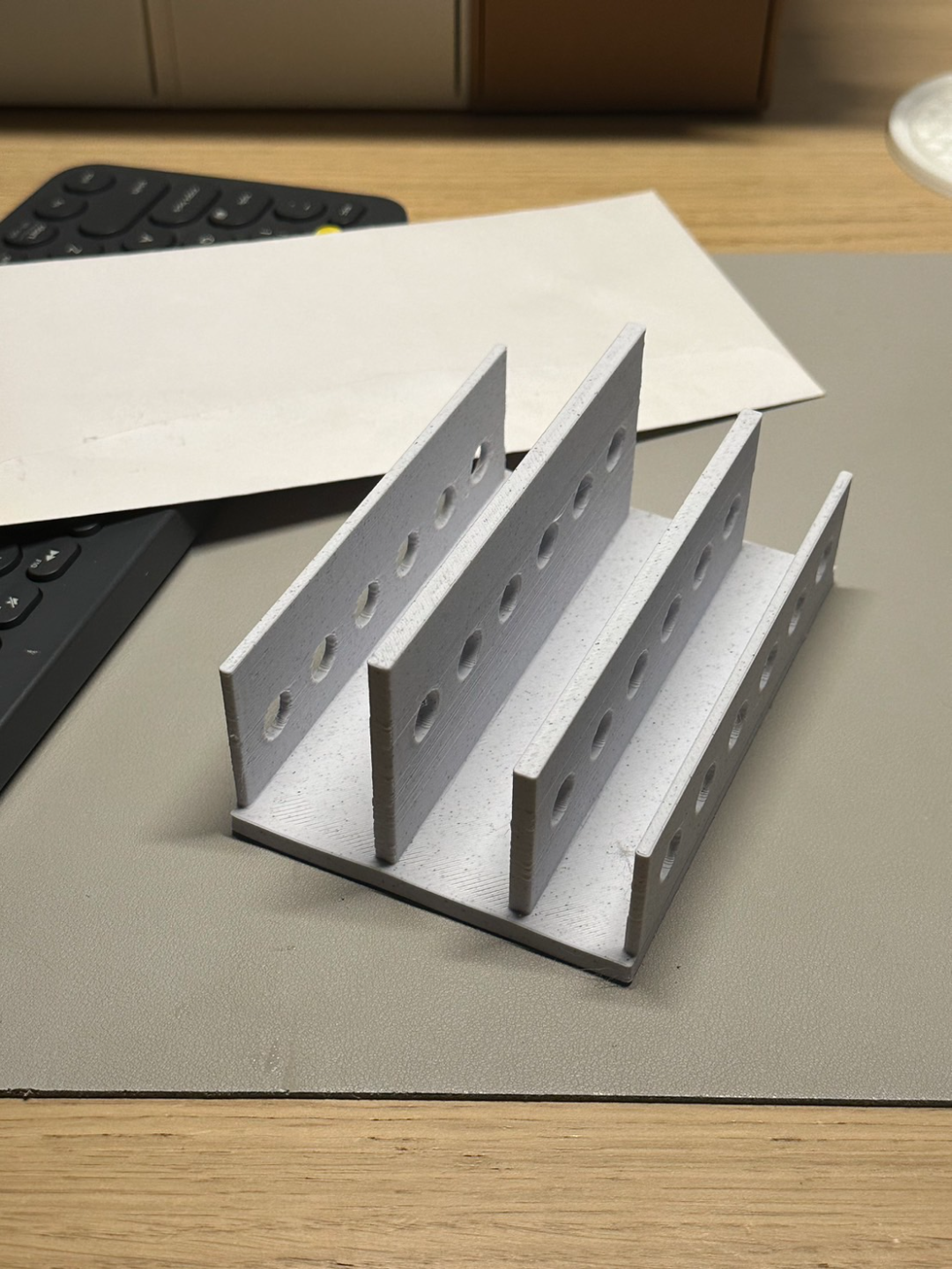 Minimal Letters Organizer