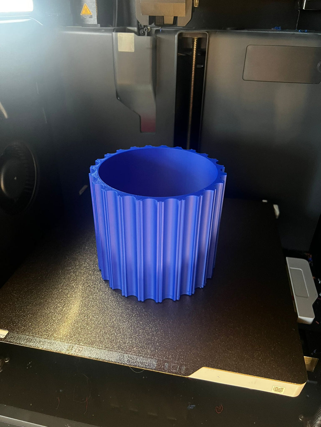 Mid Century Modern Planter (Free Commercial Use)