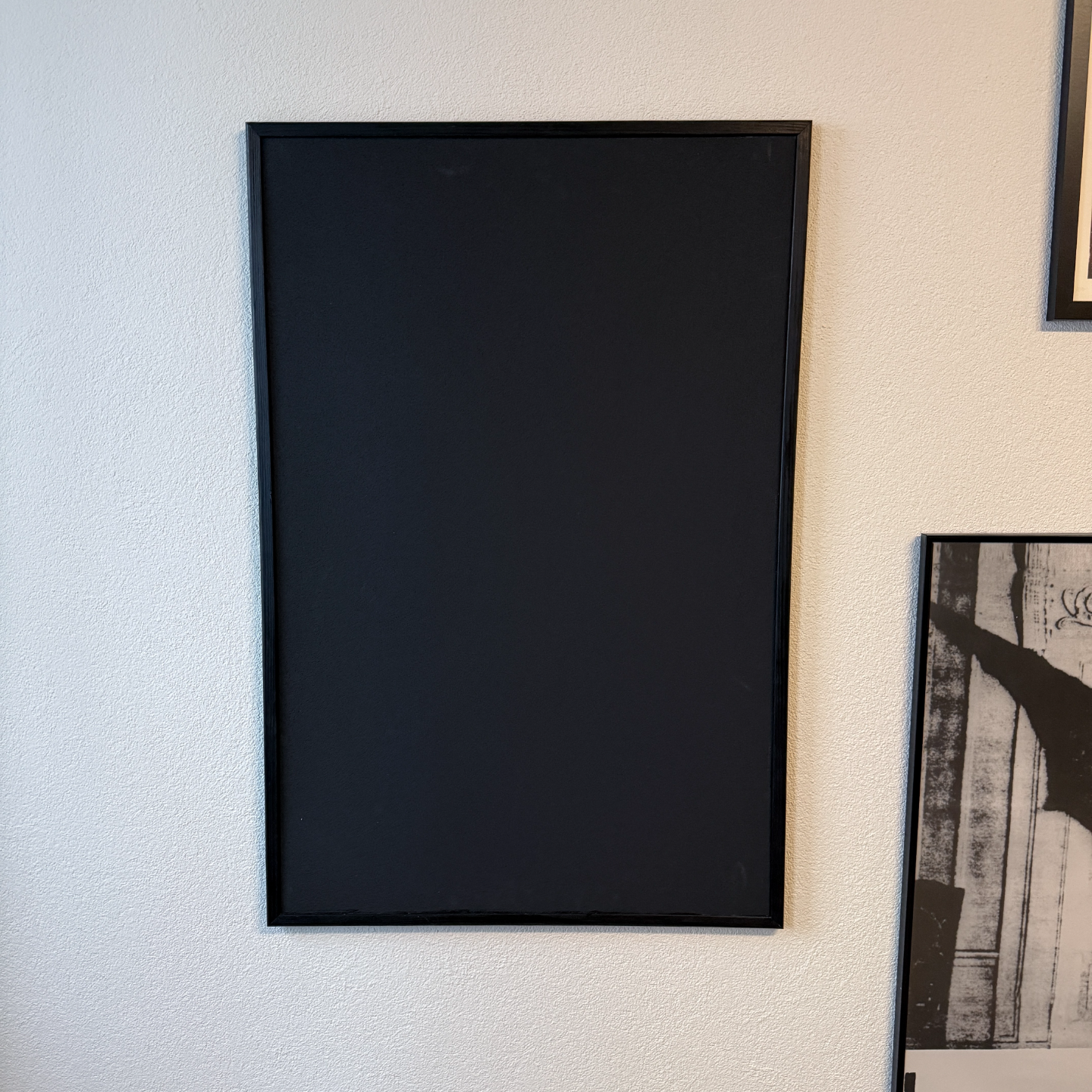 Sturdy Frame Holder Wall Mount (Screw Mounting)