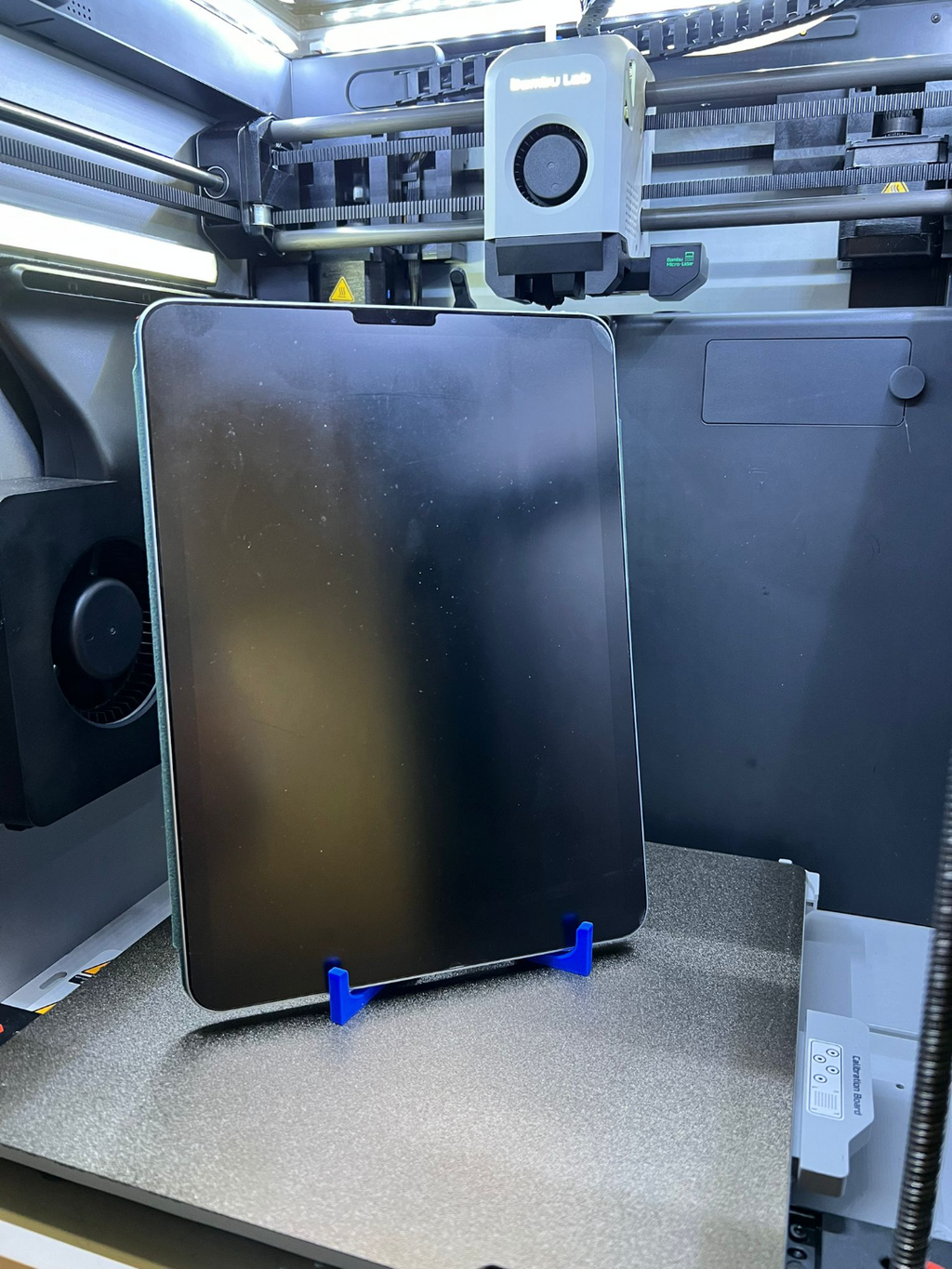 Holder phone and tablet foldable