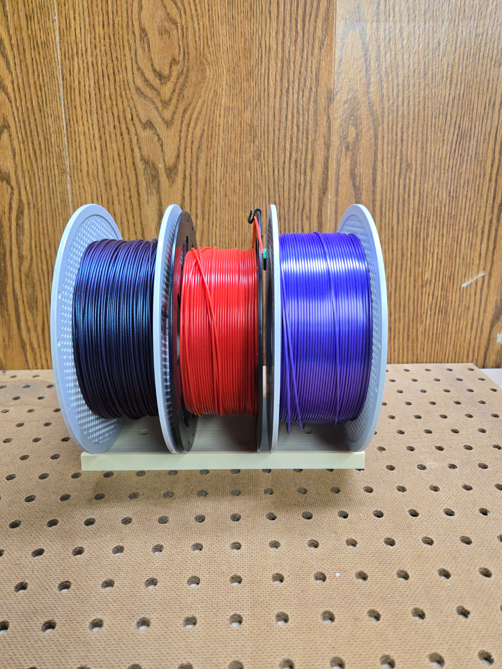 Simple spool rack/stand
