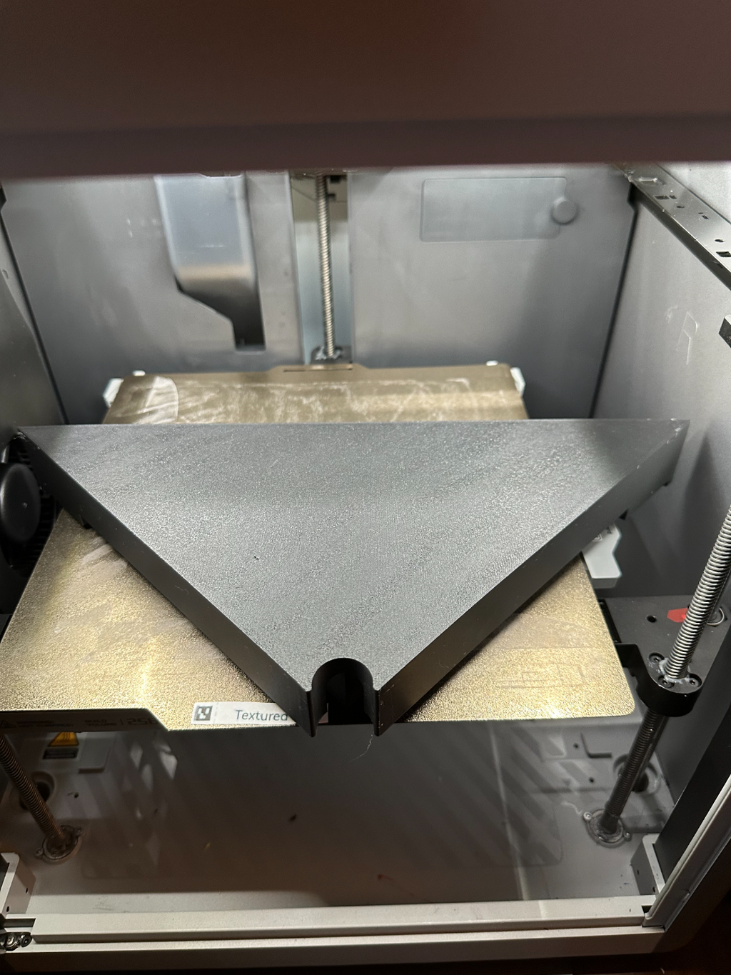 floating corner shelf and mounting bracket