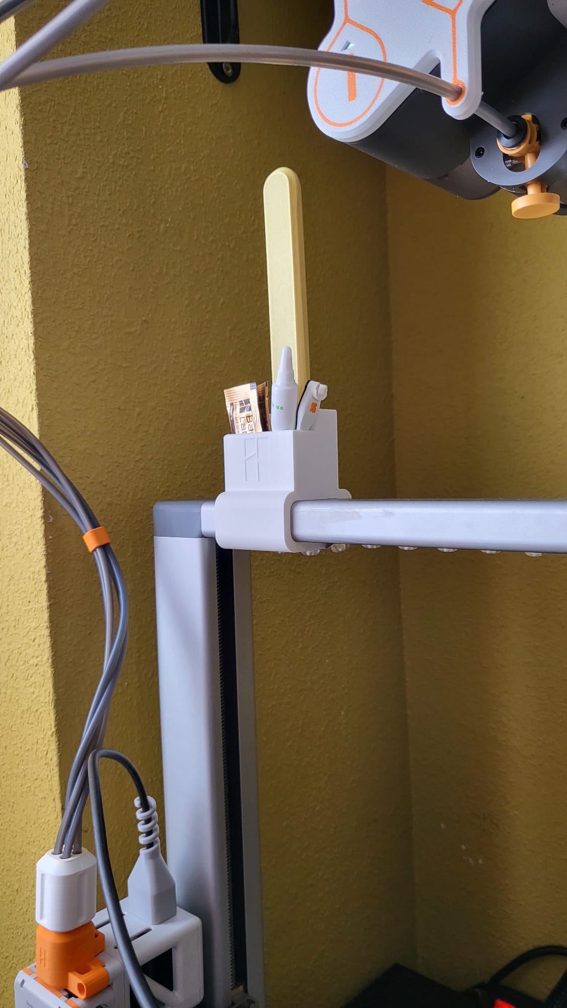 Soporte Rascador + Organizador Bambulab A1