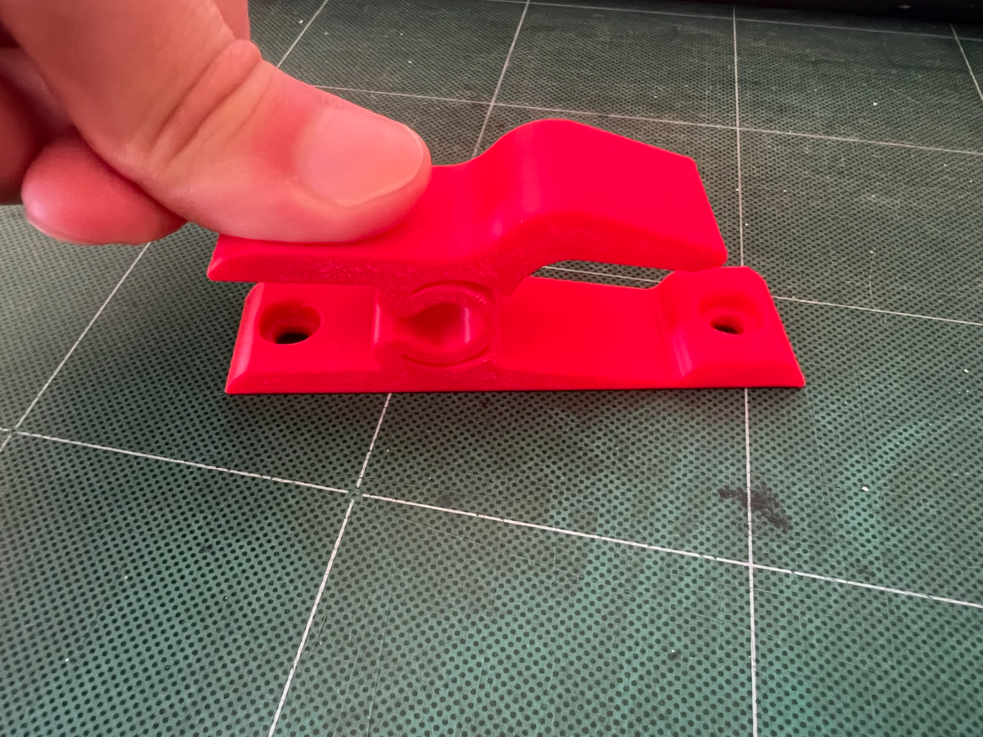 Wall Clamp print in place w/wo screws