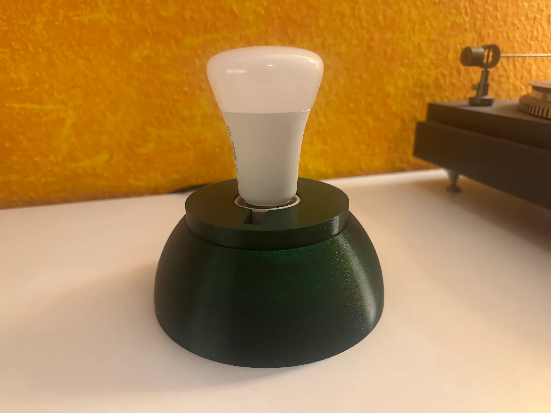 Table lamp with stackable lampshade E27 base