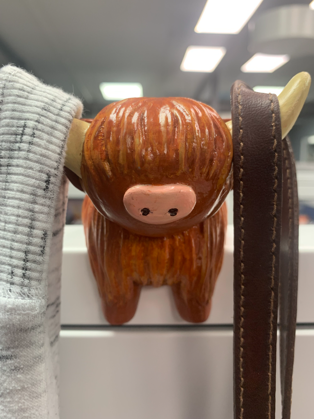 Coo Coat Hanger for Cubicle, Highland Coo