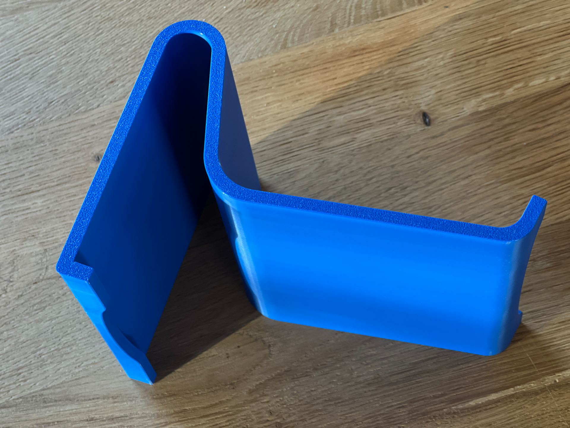 Stylish iPad/ Tablet Stand for many sizes