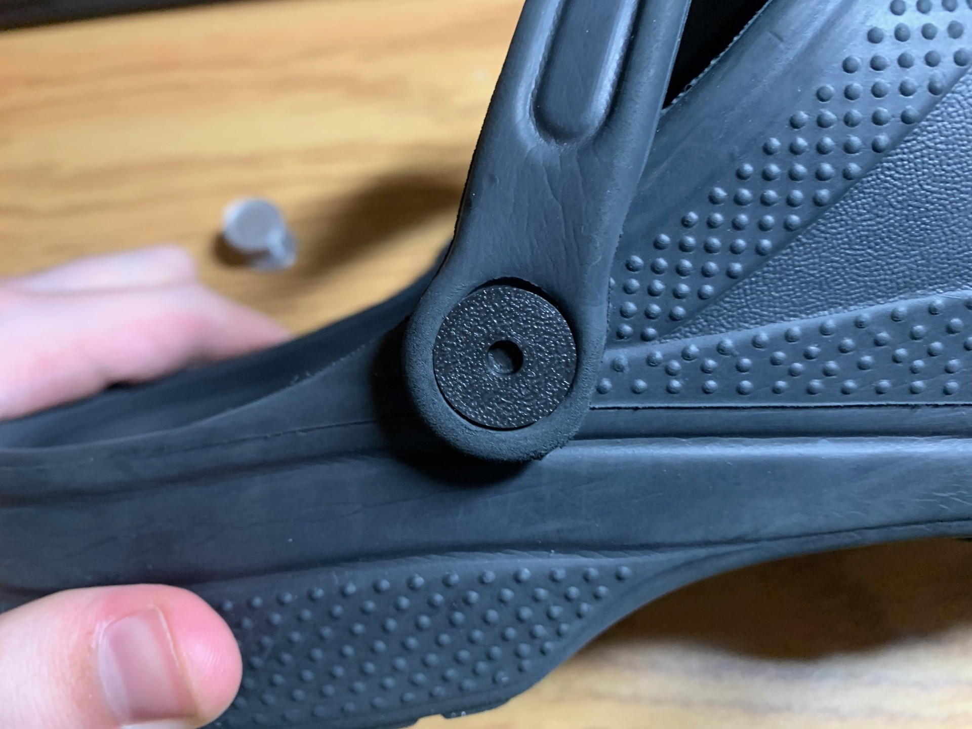 Croc Heel Strap Button