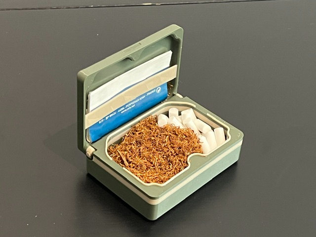 Tobacco box with magnets (NO AMS)