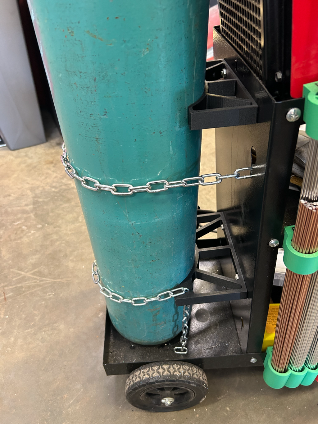 Argon bottle tank bracket for welding
