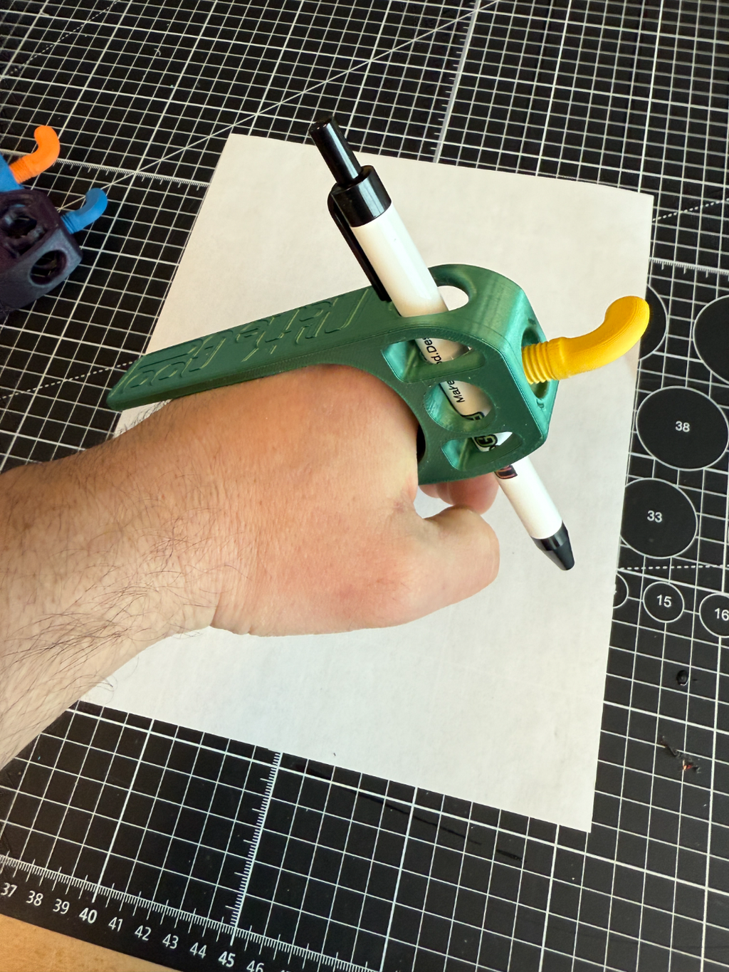 MakeGood Palm Pen - Large - Writing Device