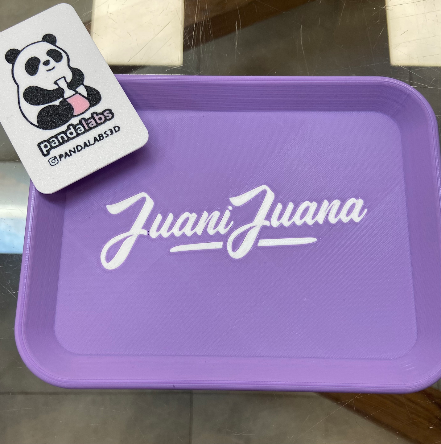 Simple tray