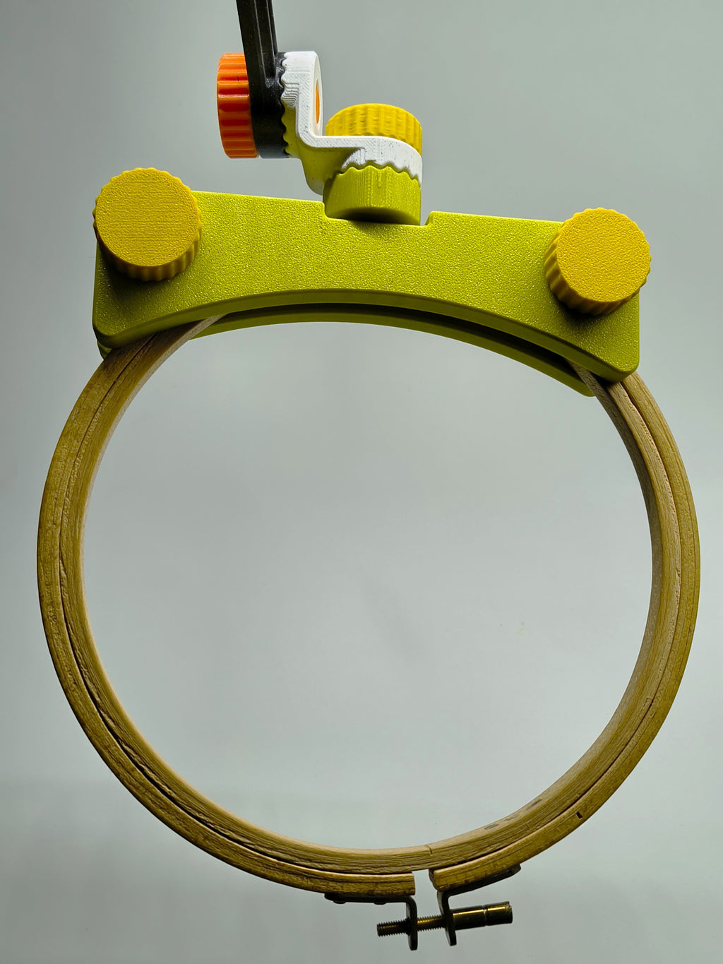 Embroidery hoop holder