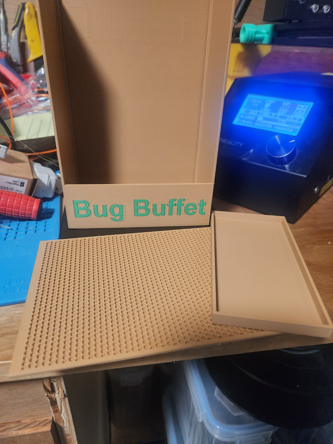Bug Buffet Feeder (Bearded Dragon)