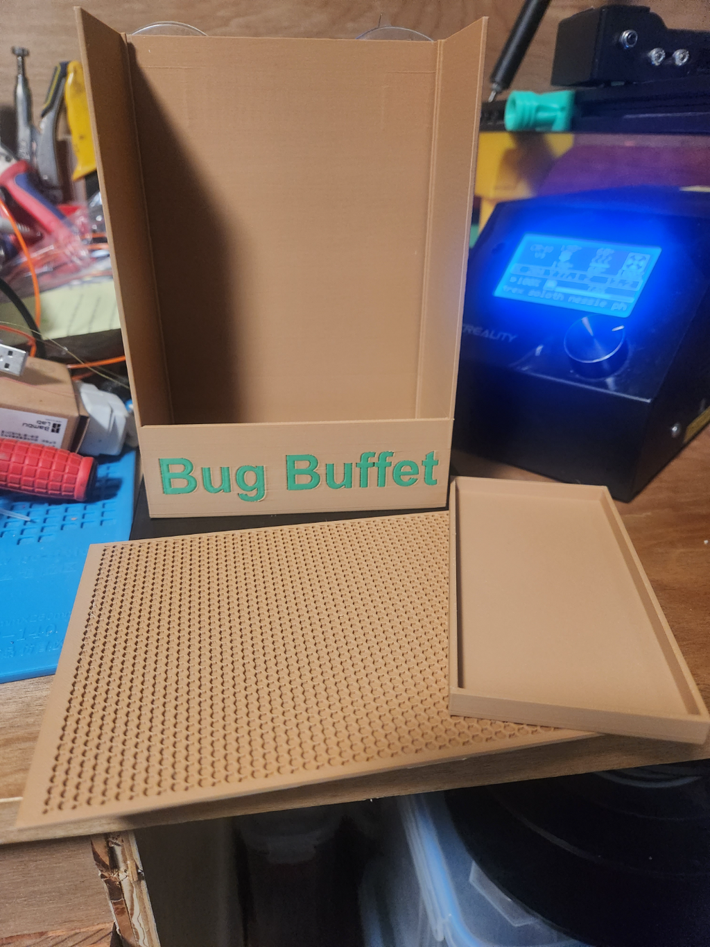 Bug Buffet Feeder (Bearded Dragon)