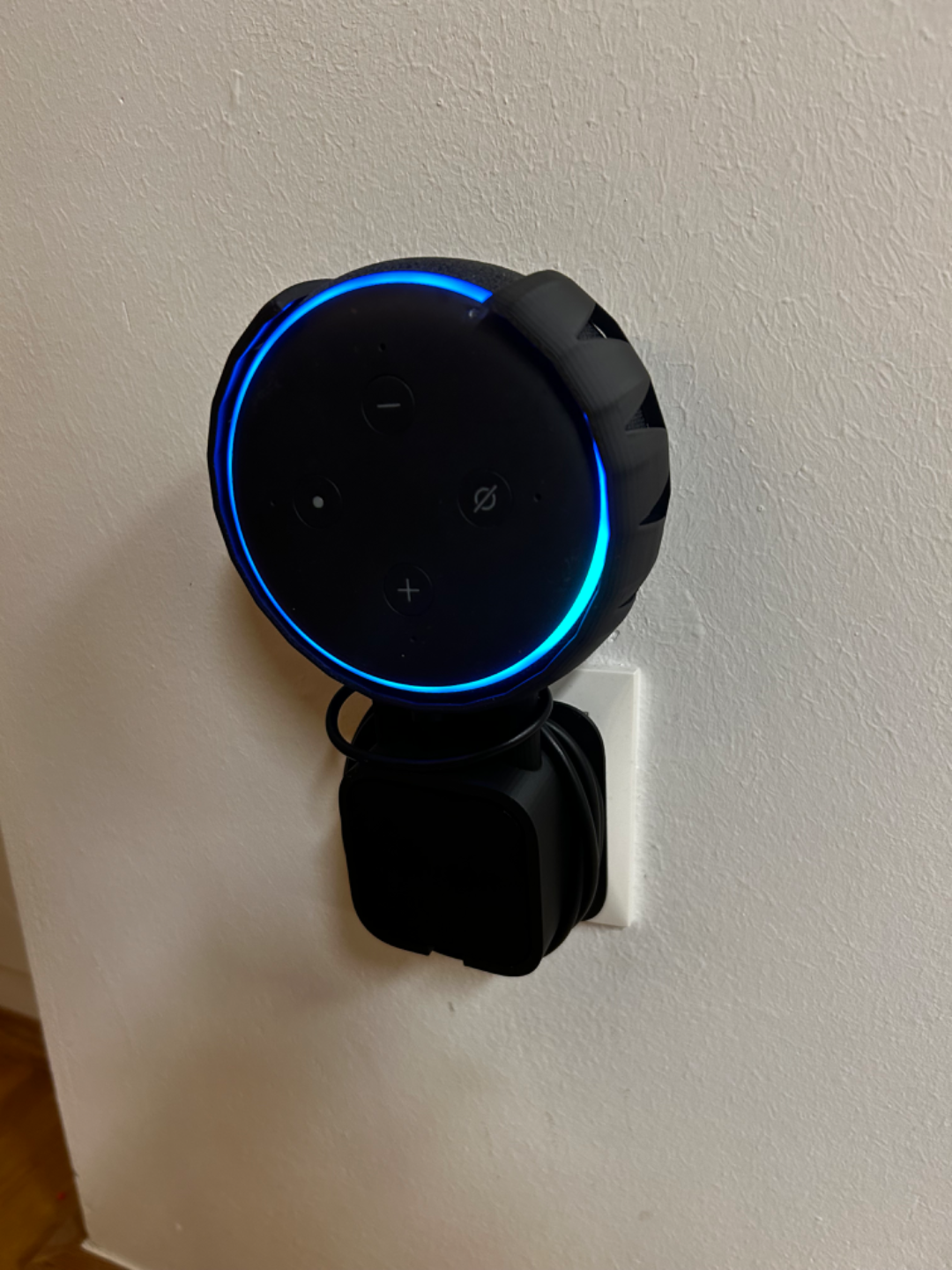 Smart Speaker Outlet Bracket (Echo Dot Compatible)