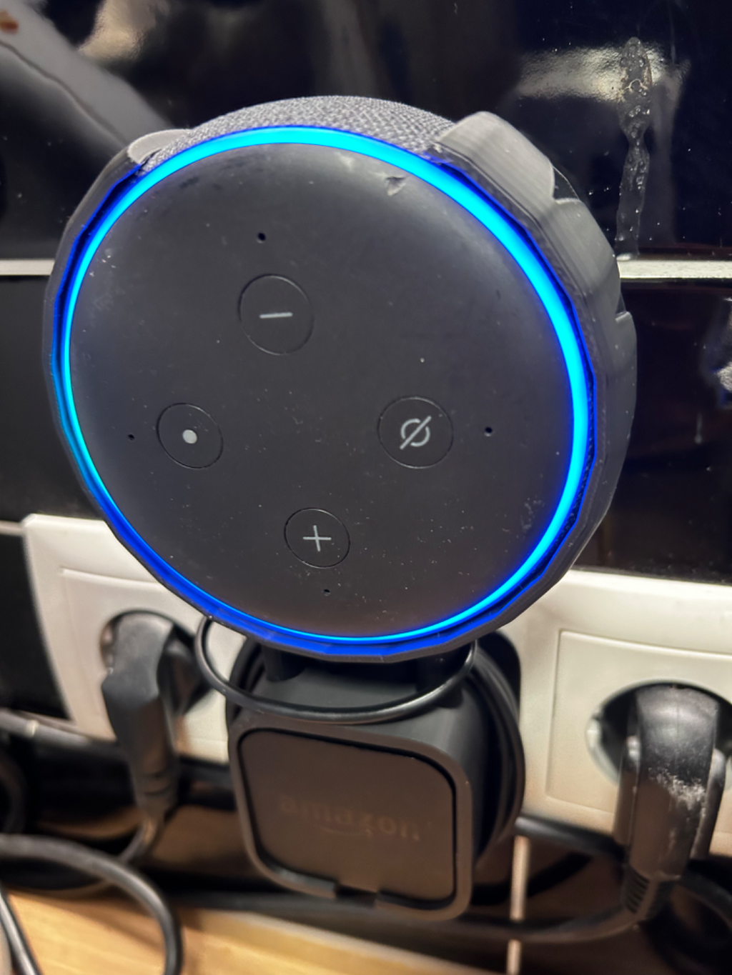 Smart Speaker Outlet Bracket (Echo Dot Compatible)