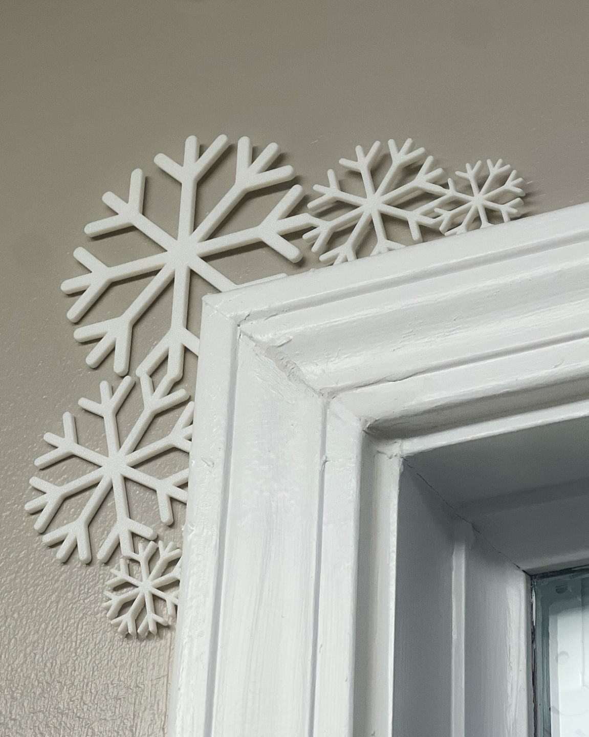 Snowflake Door Corner Decoration